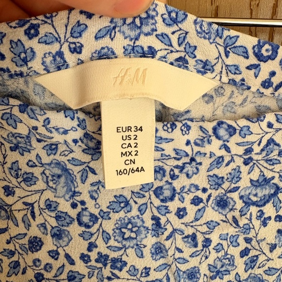 H&M Light Blue Floral Maxi Skirt with a split - Picture 3 of 5